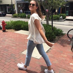 Meet your Posher, Monica